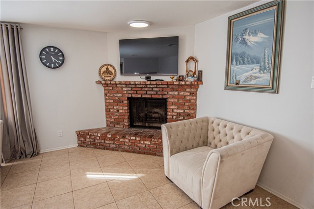 36457 Harold 3rd Street, Palmdale CA: https://media.crmls.org/medias/e8973ea4-5387-4c95-8de2-640362fd9e9b.jpg