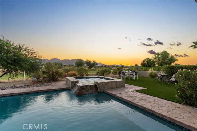 55675 Turnberry Way, La Quinta CA: https://media.crmls.org/medias/e8974b2c-a725-4e3a-bfde-ae476611c847.jpg