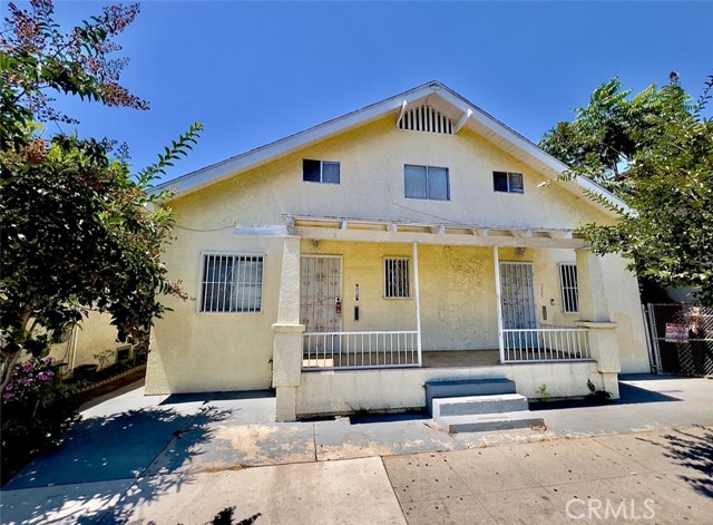 2619 Trinity Street, Los Angeles CA: https://media.crmls.org/medias/e8975b10-b4c2-4aff-ab4a-4e94a6506073.jpg