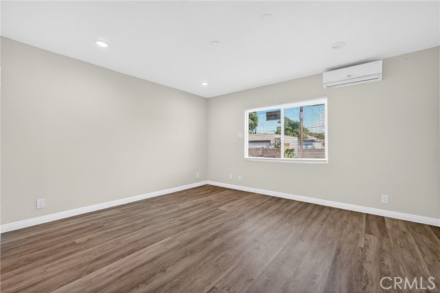 Detail Gallery Image 17 of 26 For 8734 Dalton, Los Angeles,  CA 90047 - 3 Beds | 2 Baths