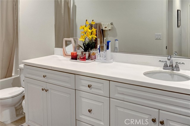 Detail Gallery Image 14 of 28 For 34899 Windwood Glen Ln, Murrieta,  CA 92563 - 4 Beds | 2/1 Baths