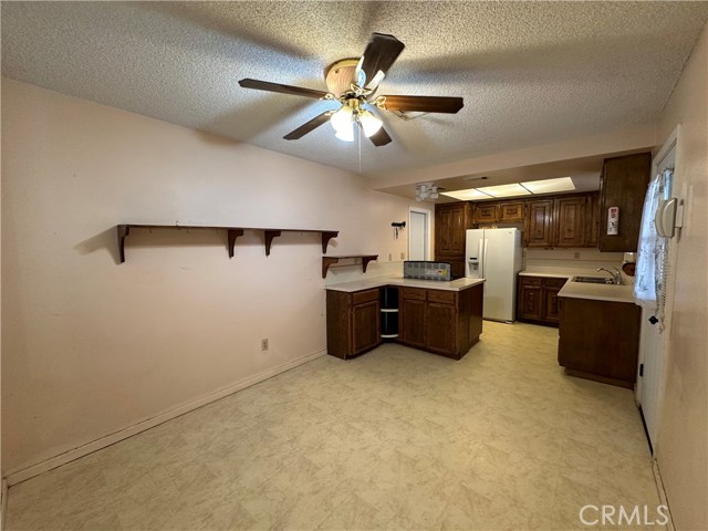 Detail Gallery Image 5 of 28 For 356 N 10th St, Blythe,  CA 92225 - 3 Beds | 2 Baths