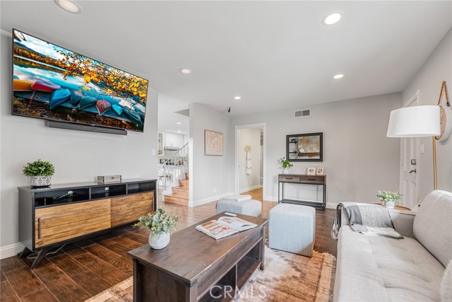 Detail Gallery Image 7 of 43 For 1845 Anaheim Ave #12B,  Costa Mesa,  CA 92627 - 3 Beds | 2 Baths