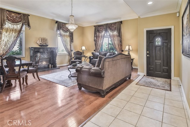 Detail Gallery Image 10 of 61 For 13910 Mountain View Pl, Sylmar,  CA 91342 - 5 Beds | 3 Baths