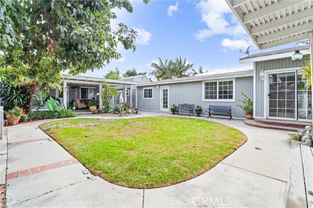 Detail Gallery Image 33 of 40 For 9488 Foster Rd., Bellflower,  CA 90706 - 3 Beds | 2 Baths