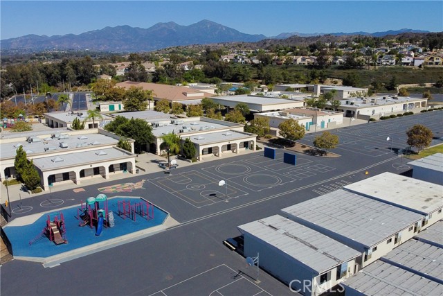 Las Flores Elementary and Middle School.