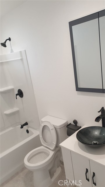 Detail Gallery Image 12 of 14 For 9957 Delco, Chatsworth,  CA 91311 - 0 Beds | 2 Baths