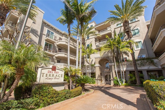 Detail Gallery Image 1 of 22 For 4060 Glencoe Ave #109,  Marina Del Rey,  CA 90292 - 1 Beds | 1 Baths