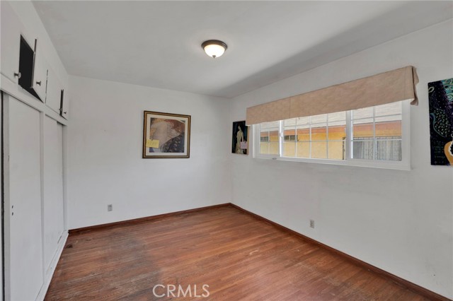 10125 Annetta Ave., South Gate CA: https://media.crmls.org/medias/e89b7e46-16aa-4153-915e-d6a665e855f3.jpg