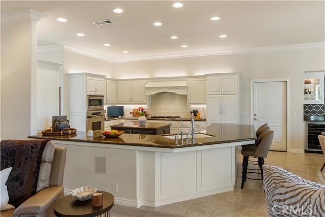 Detail Gallery Image 10 of 60 For 2261 Almond Springs, Paso Robles,  CA 93446 - 4 Beds | 3 Baths