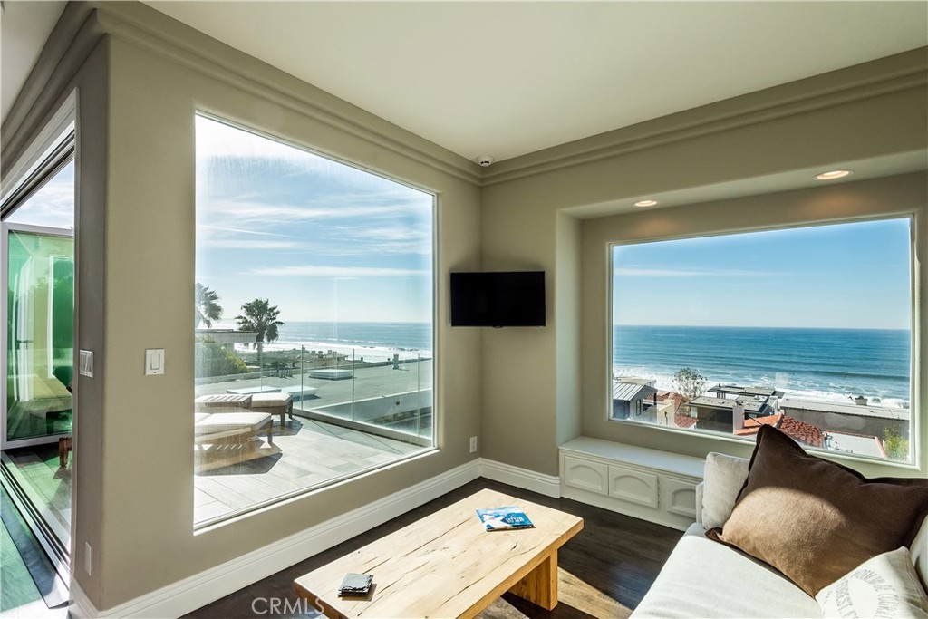 2909 Bayview Drive