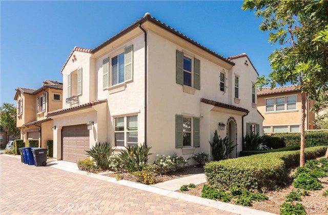 Detail Gallery Image 2 of 26 For 28 Fuchsia, Lake Forest,  CA 92630 - 4 Beds | 3 Baths