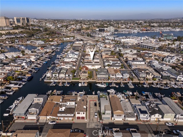 Detail Gallery Image 26 of 31 For 502 36th #B,  Newport Beach,  CA 92663 - 2 Beds | 1 Baths