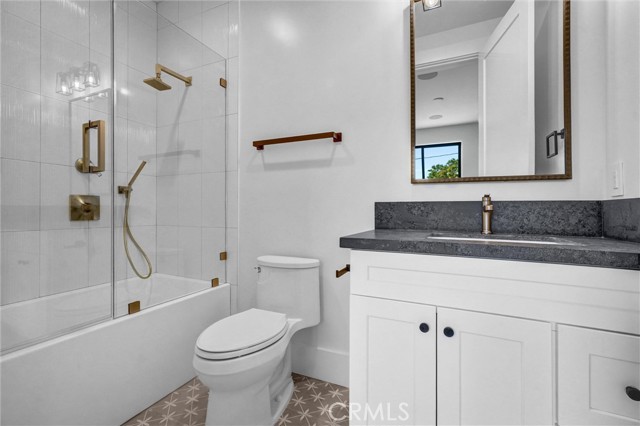 Detail Gallery Image 40 of 69 For 3312 Kenilworth Dr, Rossmoor,  CA 90720 - 6 Beds | 7 Baths