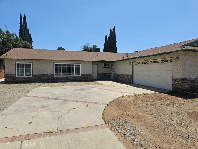 Detail Gallery Image 2 of 33 For 210 8th St, Norco,  CA 92860 - 3 Beds | 2 Baths