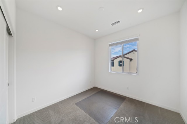 Detail Gallery Image 14 of 24 For 2590 Sprout Ln, Corona,  CA 92883 - 3 Beds | 2/1 Baths