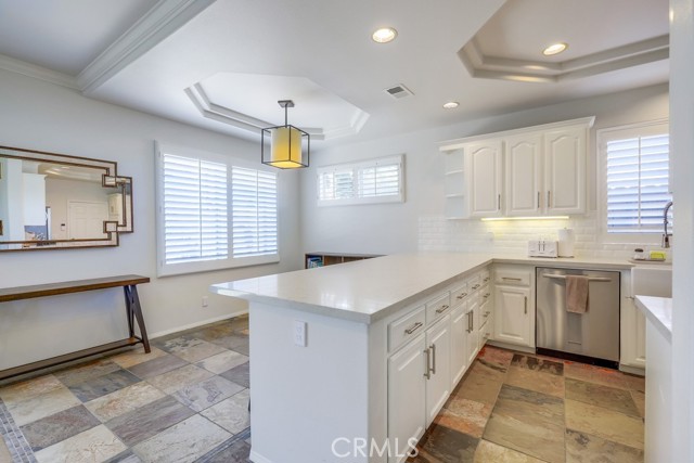 Detail Gallery Image 7 of 39 For 1581 Orange Ave, Costa Mesa,  CA 92627 - 3 Beds | 2/1 Baths