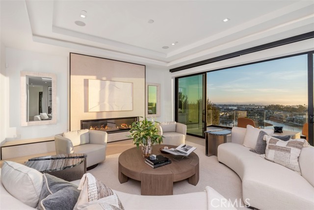 Detail Gallery Image 49 of 58 For 1207 Dolphin Ter, Corona Del Mar,  CA 92625 - 6 Beds | 6/2 Baths