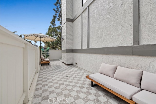 716 Broadway, Redondo Beach, California 90277, 3 Bedrooms Bedrooms, ,2 BathroomsBathrooms,Residential,Sold,Broadway,SB23089212