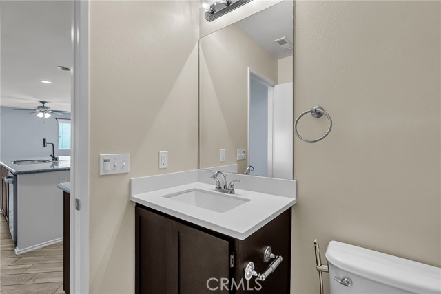 34234 Parkside Drive, Lake Elsinore CA: https://media.crmls.org/medias/e8a154b7-5d0d-4518-a381-7088dfa9a3e8.jpg