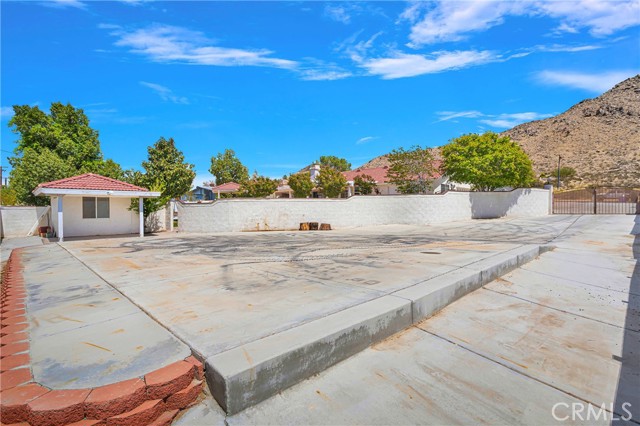 Detail Gallery Image 39 of 64 For 16158 Rimrock Rd, Apple Valley,  CA 92307 - 4 Beds | 2/1 Baths