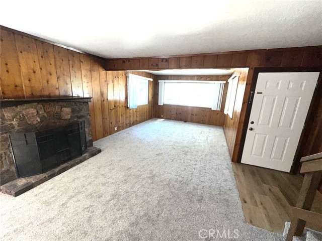 Detail Gallery Image 2 of 20 For 215 Western, Cedar Glen,  CA 92321 - 3 Beds | 1/1 Baths