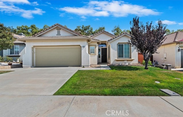 Detail Gallery Image 1 of 39 For 14732 Grandview Dr, Moreno Valley,  CA 92555 - 3 Beds | 2 Baths