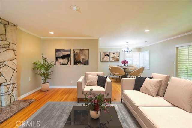 15142 Tuba Street, Mission Hills (San Fernando) CA: https://media.crmls.org/medias/e8a2508b-1cd2-4a71-8209-1fe3e68de5b3.jpg
