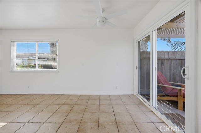 Detail Gallery Image 4 of 35 For 10220 Holburn, Huntington Beach,  CA 92646 - 1 Beds | 1 Baths