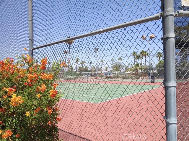 Detail Gallery Image 14 of 15 For 358 Club Circle Dr, Palm Springs,  CA 92264 - 2 Beds | 2 Baths