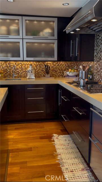 5327 Marina Pacifica N Drive, Long Beach CA: https://media.crmls.org/medias/e8a33156-594c-49d0-9dfa-e3c3766fe24d.jpg
