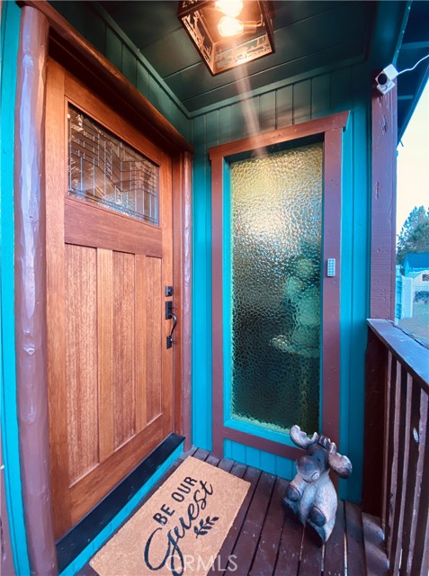 Detail Gallery Image 3 of 31 For 134 E Mountain View Bld, Big Bear City,  CA 92314 - 2 Beds | 1/1 Baths