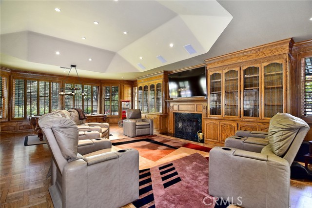 29360 Castlehill Drive, Agoura Hills CA: https://media.crmls.org/medias/e8a3f128-9169-4f48-96c6-512206908425.jpg