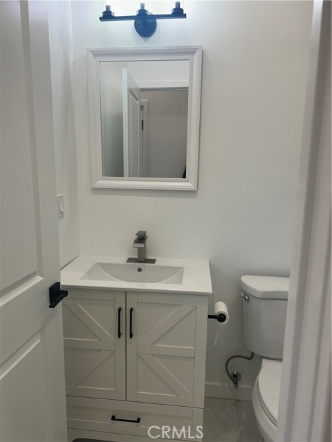 Detail Gallery Image 9 of 12 For 11052 Emelita Street, North Hollywood,  CA 91601 - 1 Beds | 1 Baths