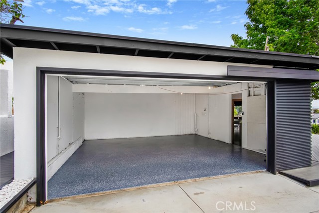 Detail Gallery Image 12 of 28 For 300 Holmwood Dr, Newport Beach,  CA 92663 - 3 Beds | 2 Baths