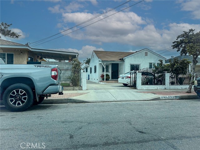 3743 W 112th Street, Inglewood CA: https://media.crmls.org/medias/e8a4786e-6060-4ff5-ab31-df06aca68505.jpg