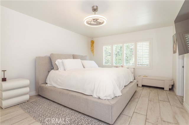 Detail Gallery Image 25 of 46 For 19308 Lemarsh St, Northridge,  CA 91324 - 4 Beds | 3 Baths