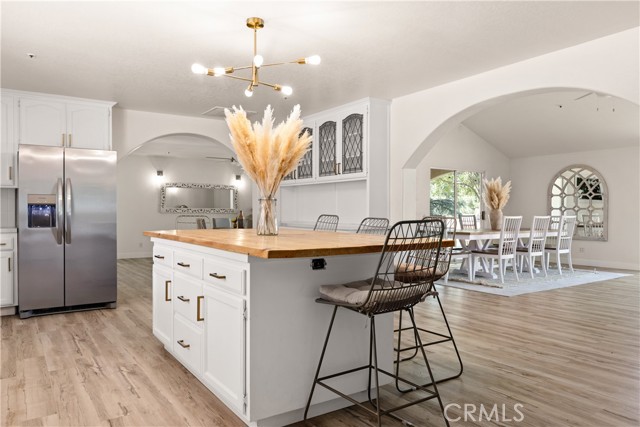 35356 Sierra Vista Drive, Agua Dulce CA: https://media.crmls.org/medias/e8a534fc-28c1-46bf-b59f-7d154edf9296.jpg