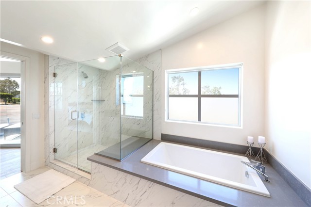 Detail Gallery Image 16 of 25 For 3920 E Coast Highway, Corona Del Mar,  CA 92625 - 3 Beds | 2/1 Baths