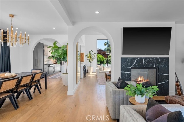 Detail Gallery Image 7 of 58 For 554 S Helberta Ave, Redondo Beach,  CA 90277 - 4 Beds | 3/1 Baths