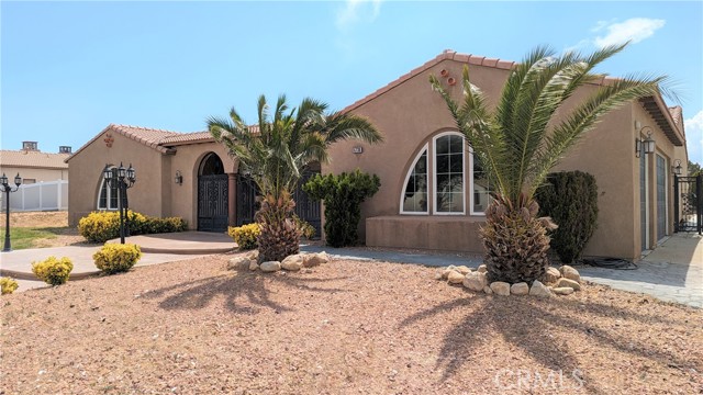 6738 Serrano Avenue, Hesperia CA: https://media.crmls.org/medias/e8a6f5a9-8b82-4d06-a896-a23fb59098e0.jpg