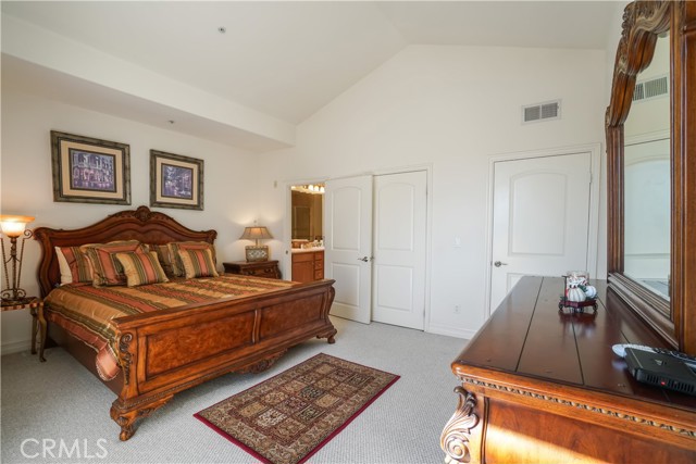 Detail Gallery Image 17 of 32 For 14343 Burbank Bld #301,  Sherman Oaks,  CA 91401 - 3 Beds | 2 Baths