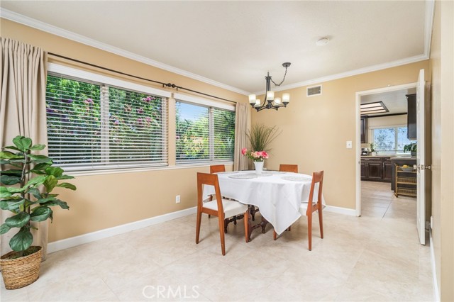 Detail Gallery Image 8 of 50 For 378 E Radcliffe Dr, Claremont,  CA 91711 - 4 Beds | 2 Baths