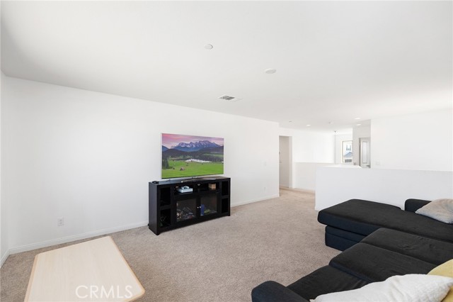 Detail Gallery Image 16 of 30 For 33076 Lirac Ln, Winchester,  CA 92596 - 6 Beds | 4/1 Baths