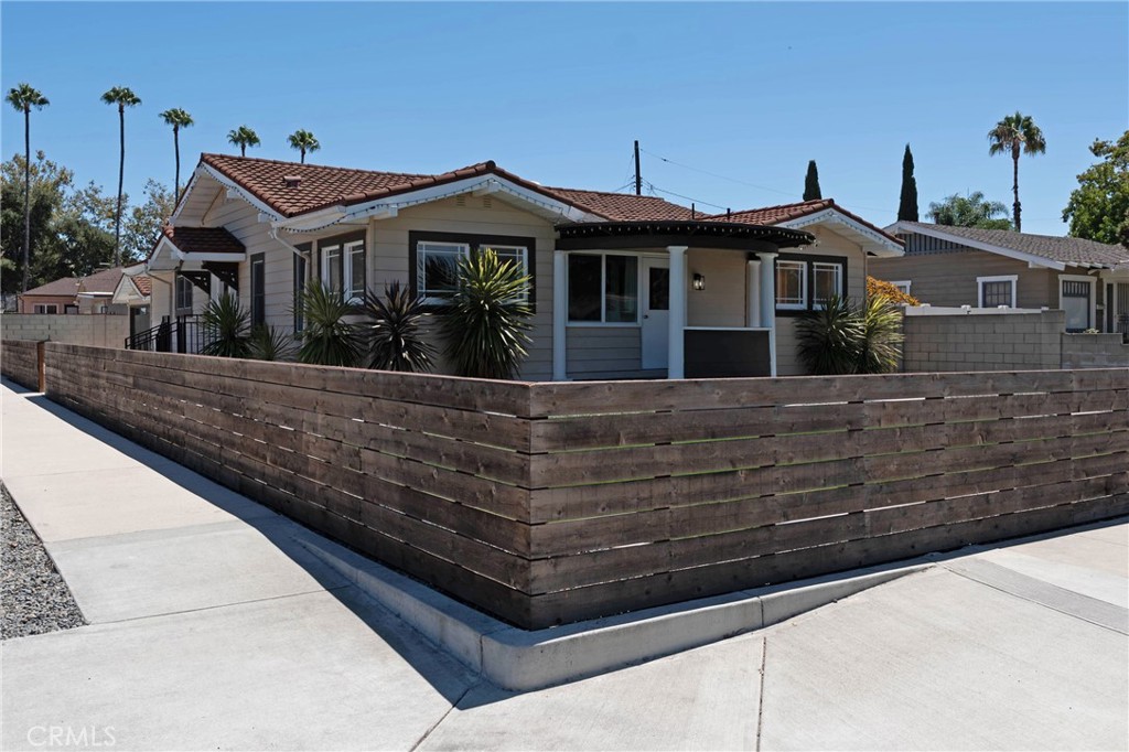 MLS #OC26137134 image #2