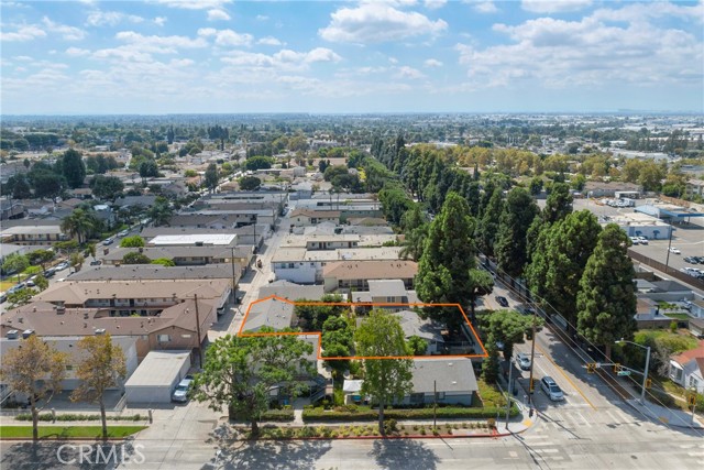 Detail Gallery Image 7 of 42 For 7606 7608 Pickering Ave, Whittier,  CA 90602 - 5 Beds | 4 Baths