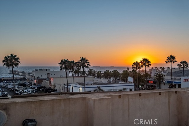 1105 Manhattan, Hermosa Beach, California 90254, 4 Bedrooms Bedrooms, 0 ,2 BathroomsBathrooms,Residential,For Sale,Manhattan,0,PV26150388