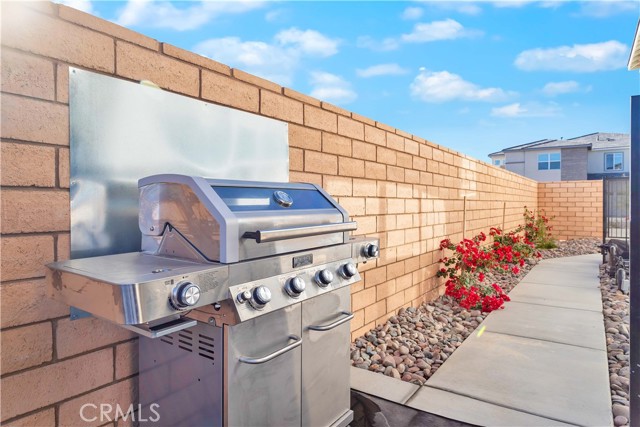 43180 Portuale Court, Indio CA: https://media.crmls.org/medias/e8aac113-ae0a-4cbd-b4f3-bed604d0c21d.jpg
