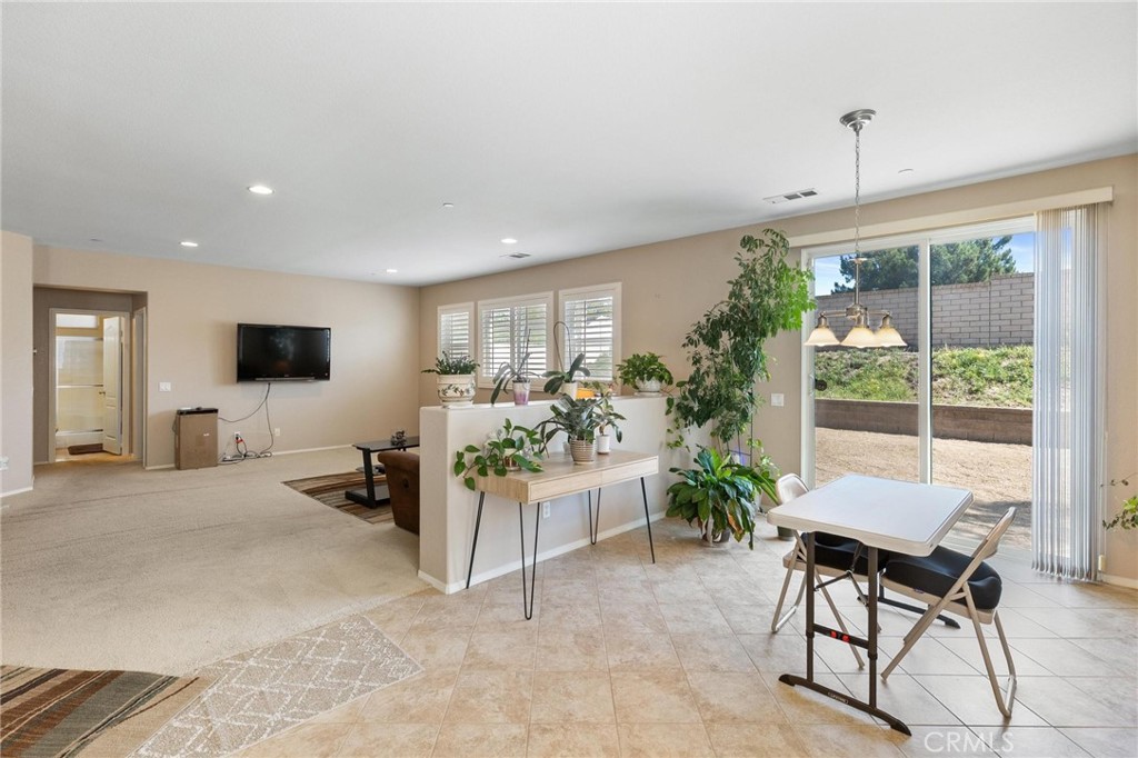 MLS #CV25239567 image #17