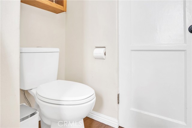 Detail Gallery Image 25 of 42 For 1343 N Whitnall Hwy, Burbank,  CA 91505 - 3 Beds | 2 Baths